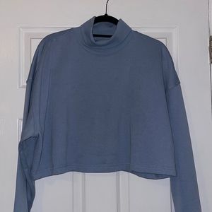 H&M women’s blue cropped turtle neck sweater